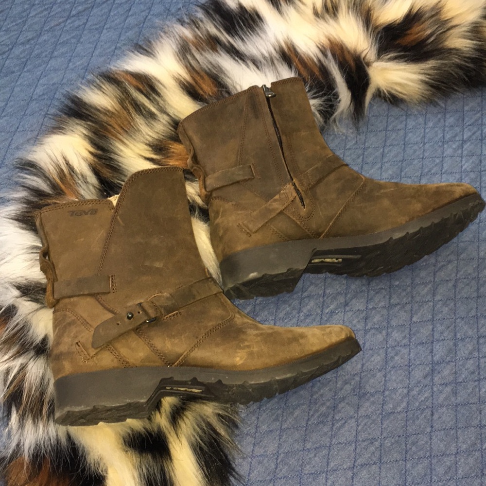 Teva De La Vina Ankle Boot Brown
